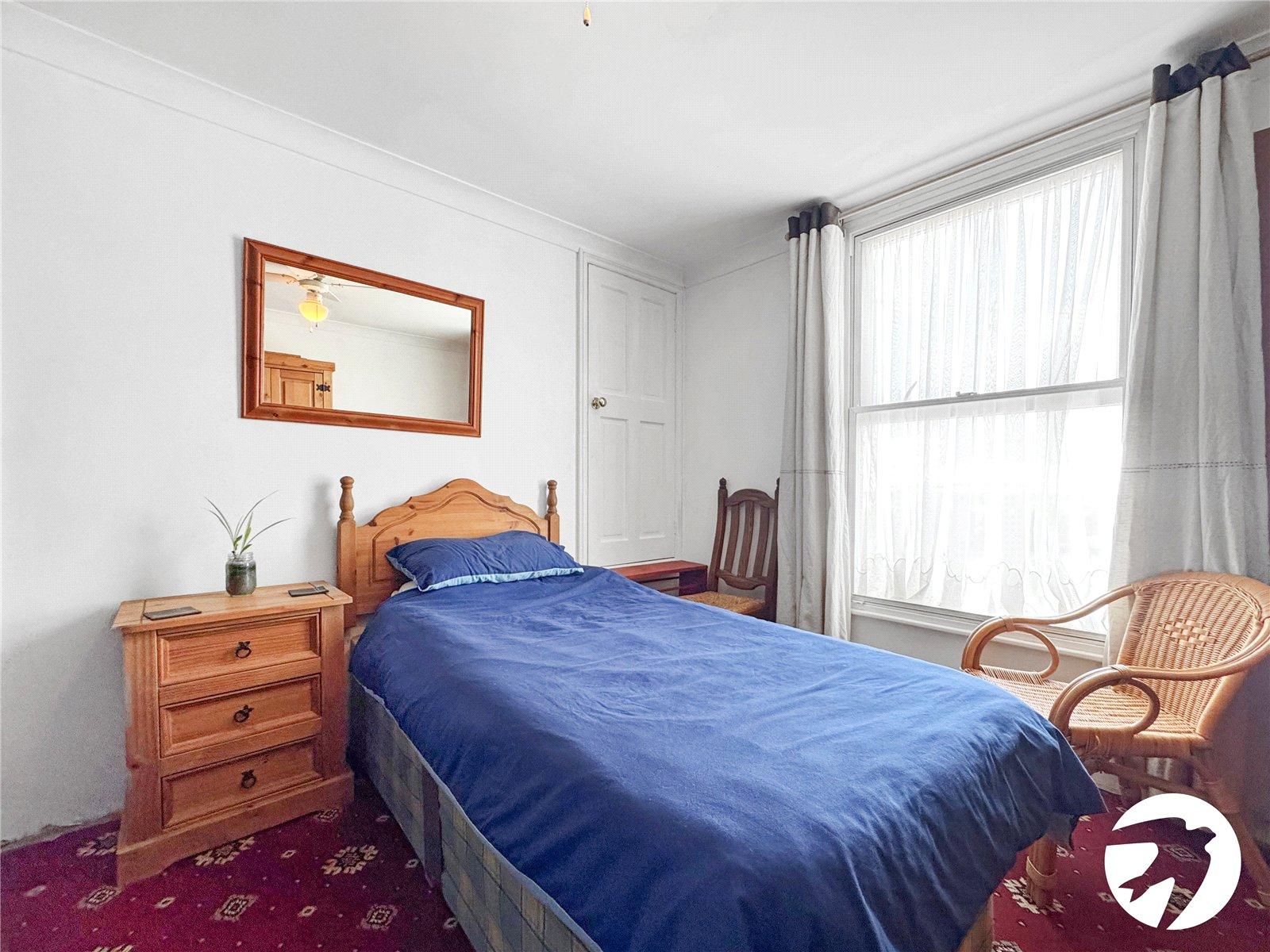 2 bedroom house for sale in Newington | Robinson Michael & Jackson