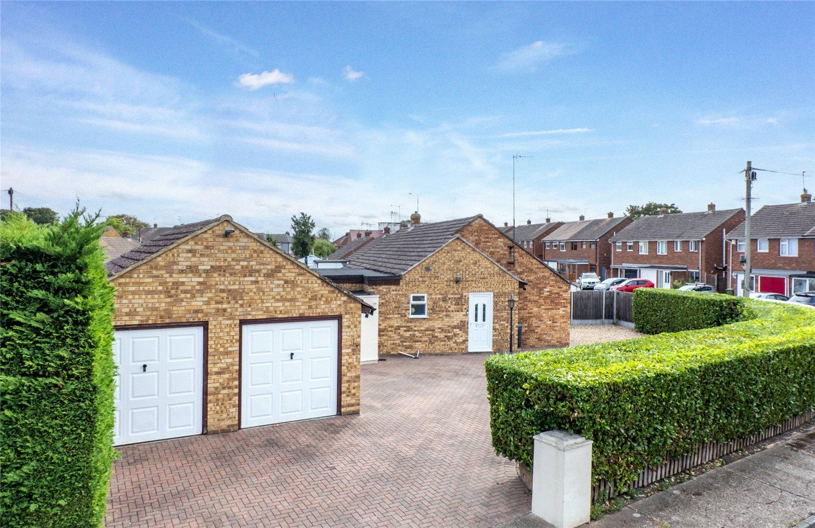 2 bedroom bungalow for sale in Sittingbourne | Robinson Michael & Jackson
