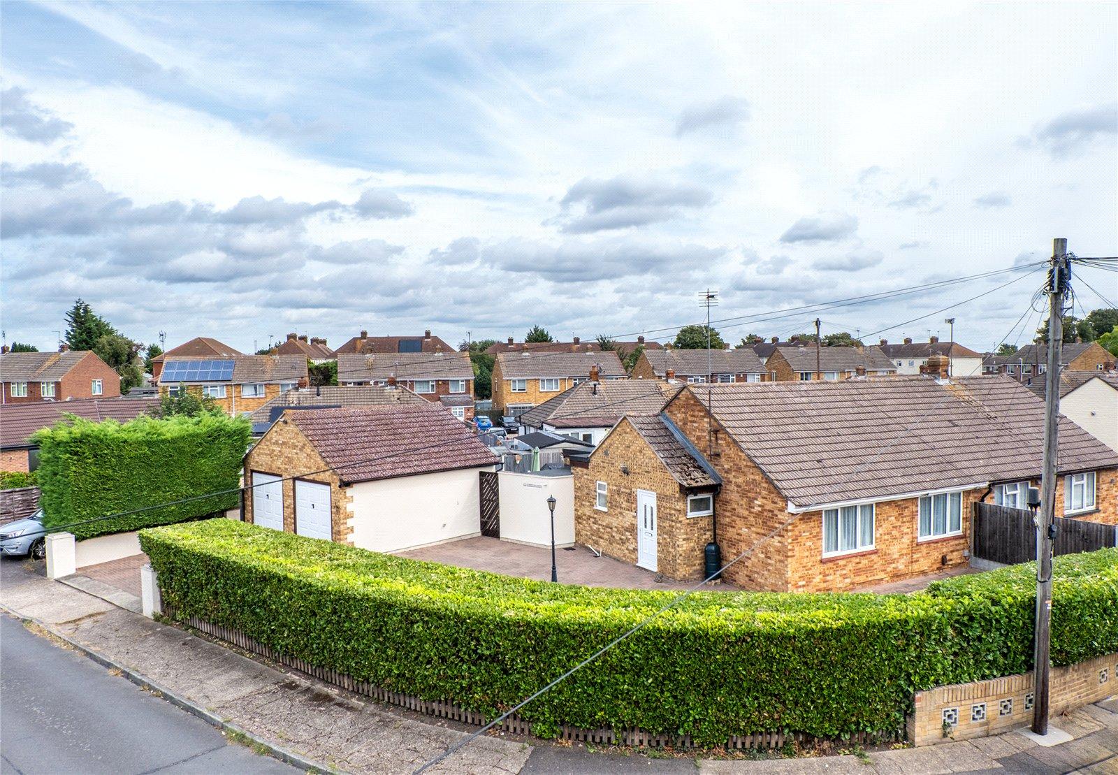 2 bedroom bungalow for sale in Sittingbourne | Robinson Michael & Jackson