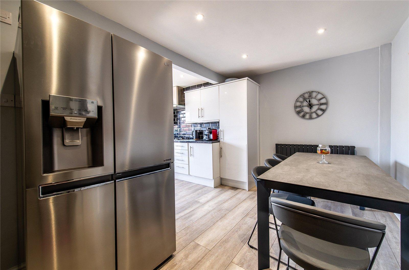 2 bedroom bungalow for sale in Sittingbourne | Robinson Michael & Jackson