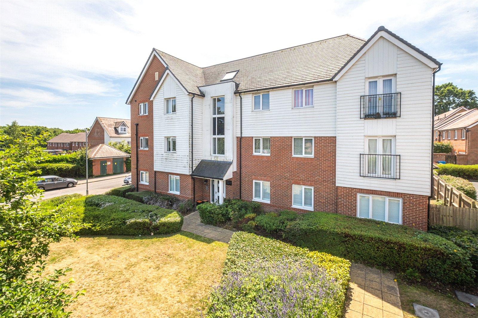 2 bedroom property for sale in Sittingbourne | Robinson Michael & Jackson
