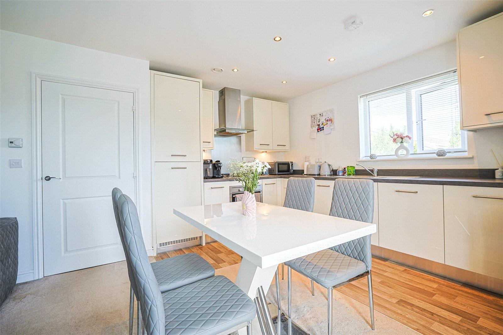 2 bedroom property for sale in Sittingbourne | Robinson Michael & Jackson