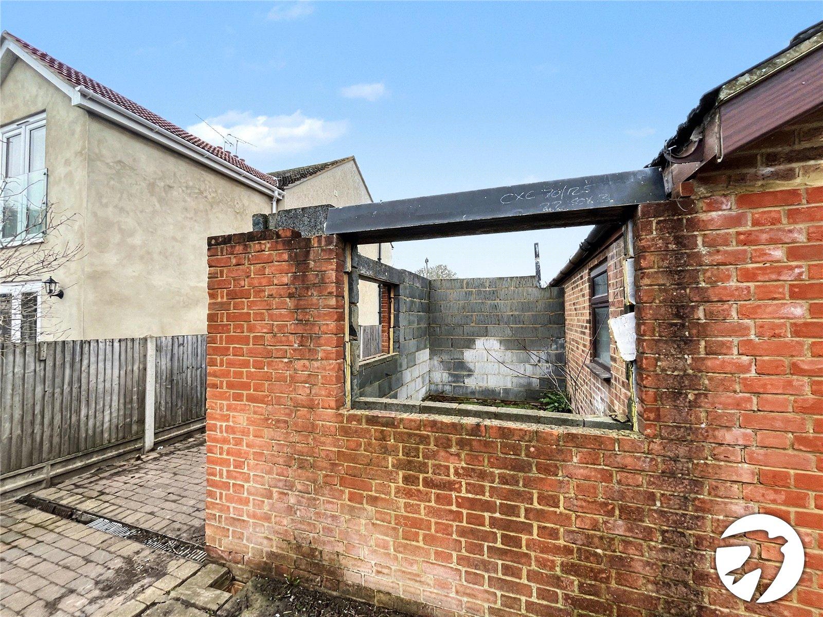 2 bedroom bungalow for sale in Bobbing | Robinson Michael & Jackson