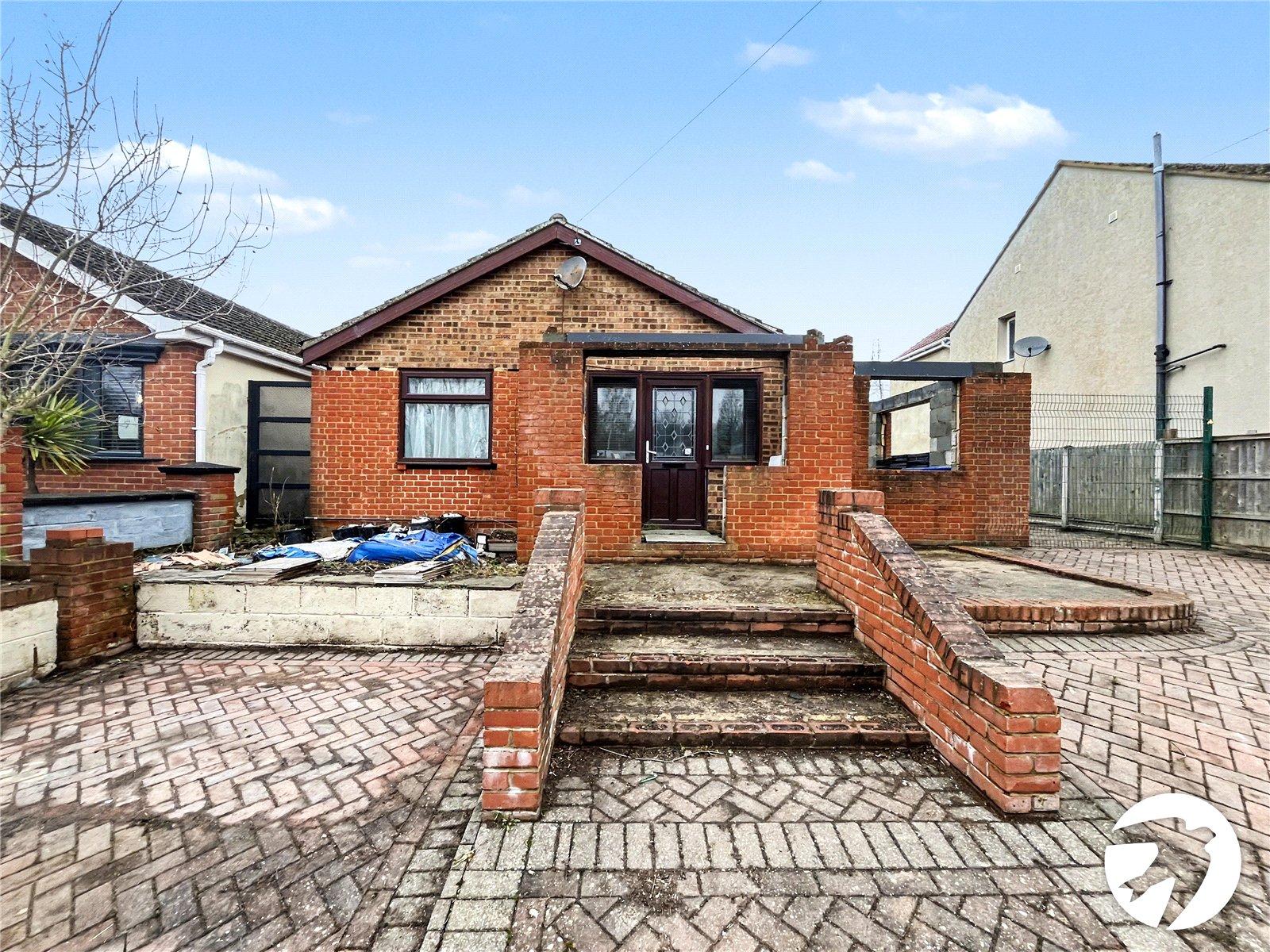 2 bedroom bungalow for sale in Bobbing | Robinson Michael & Jackson