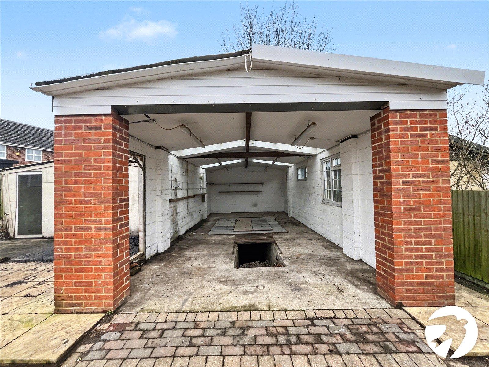 2 bedroom bungalow for sale in Bobbing | Robinson Michael & Jackson