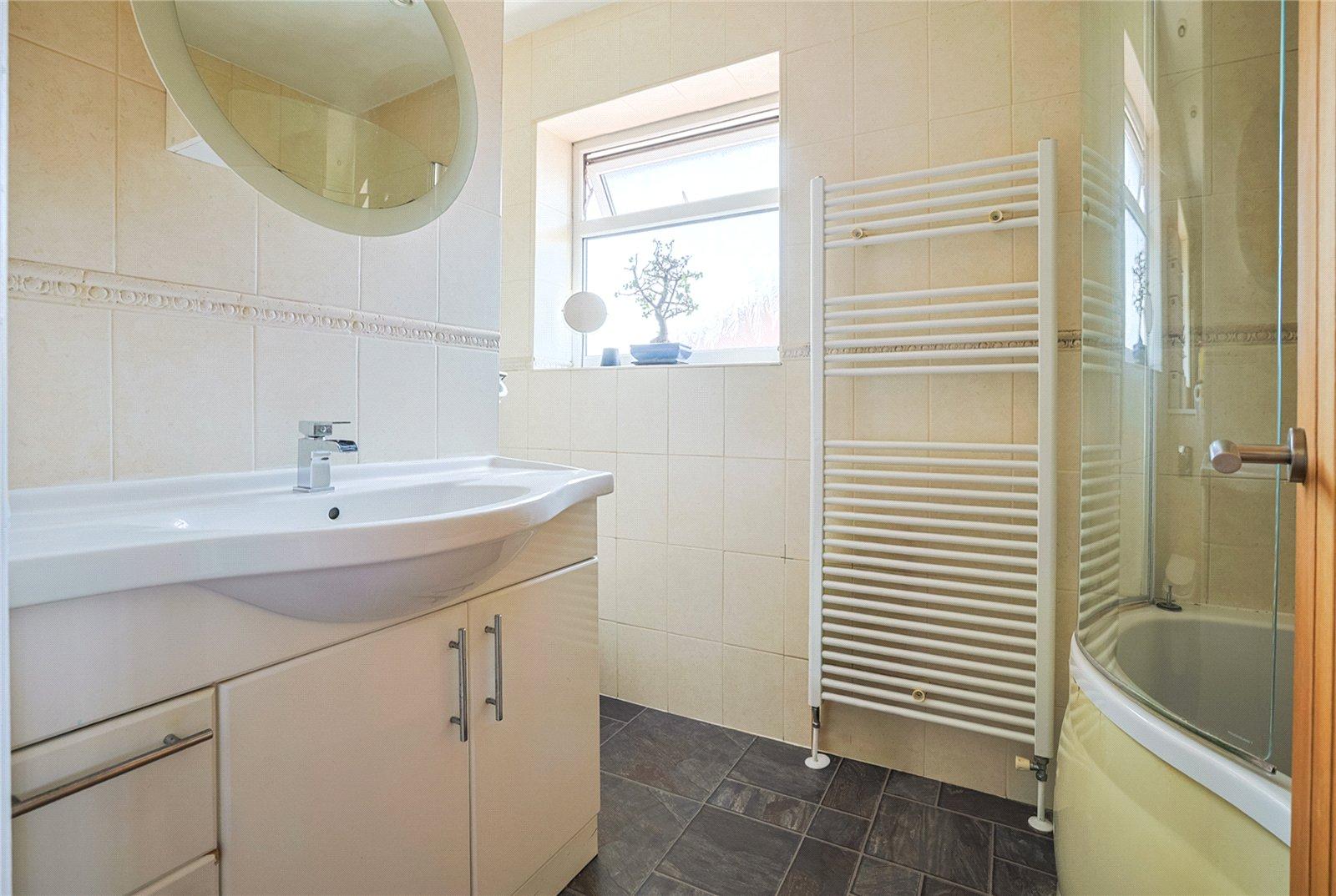 5 bedroom bungalow for sale in Sittingbourne | Robinson Michael & Jackson