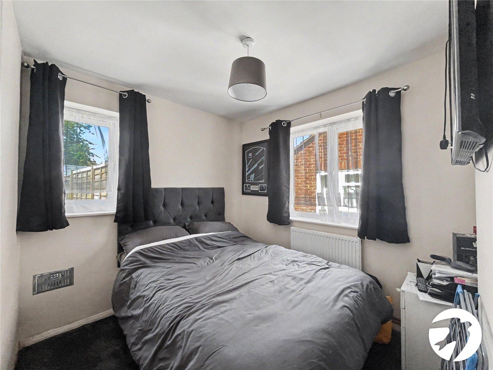 2 bedroom bungalow for sale in Sittingbourne | Robinson Michael & Jackson