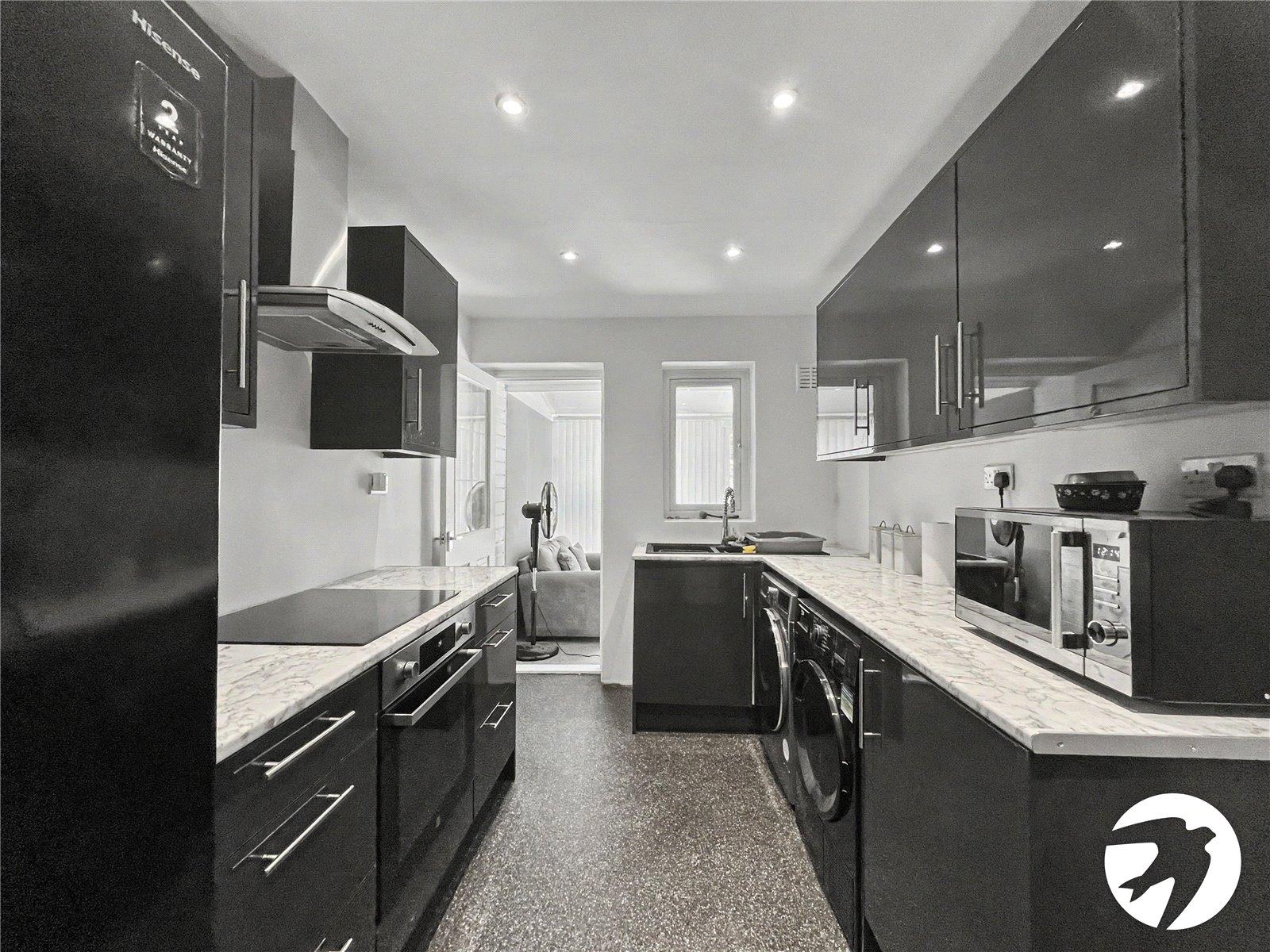 2 bedroom bungalow for sale in Sittingbourne | Robinson Michael & Jackson
