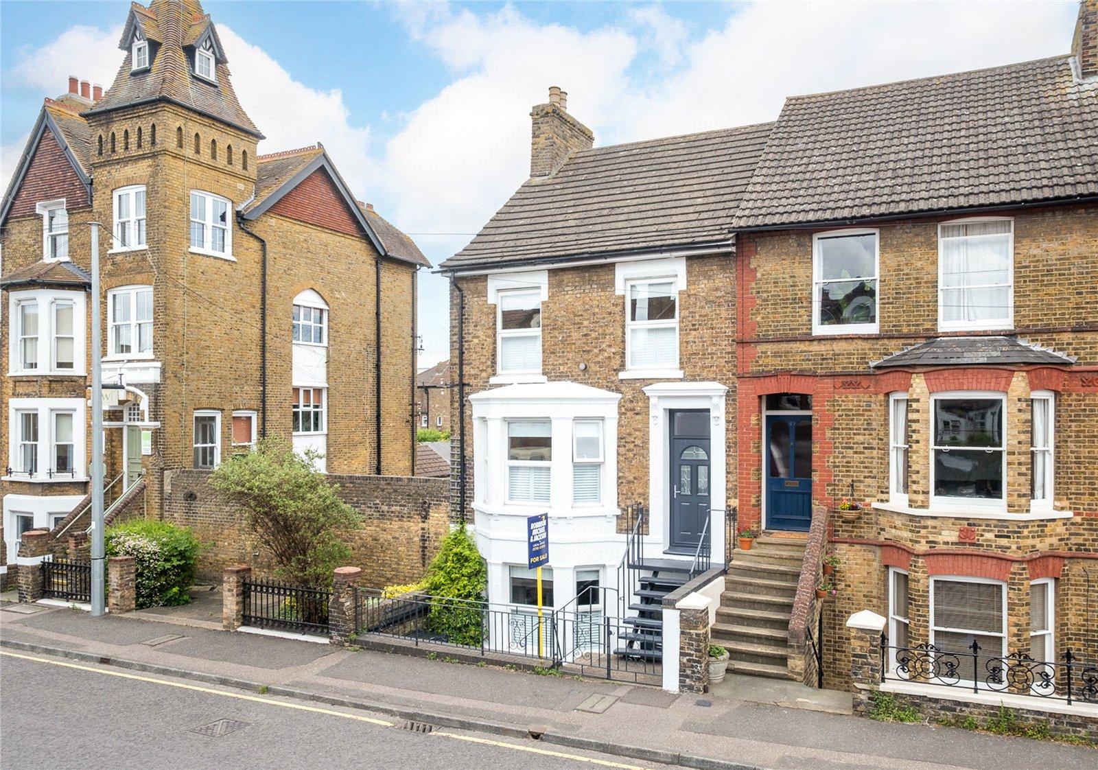 4 bedroom house for sale in Sittingbourne | Robinson Michael & Jackson