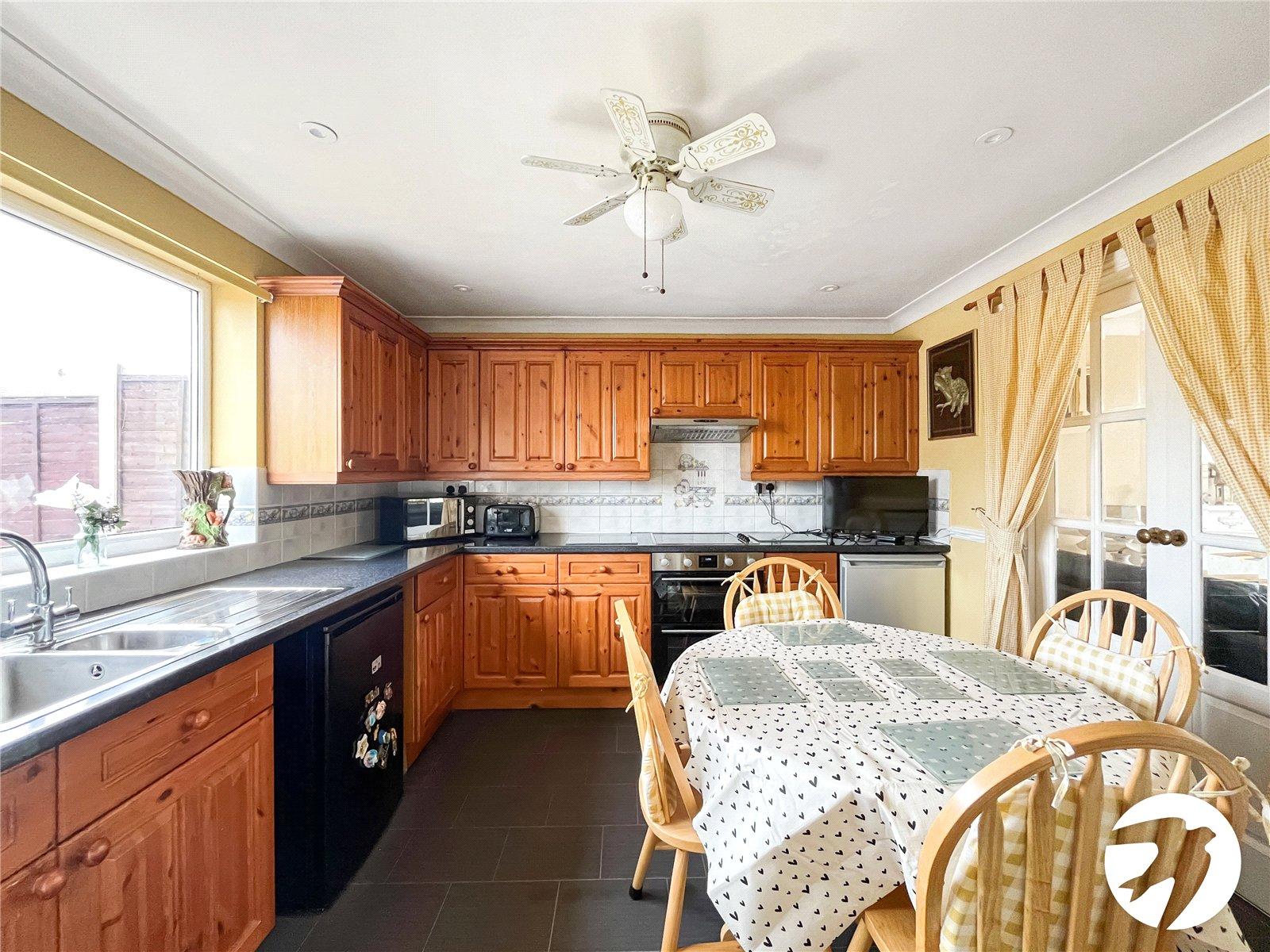 3 bedroom house for sale in Newington | Robinson Michael & Jackson