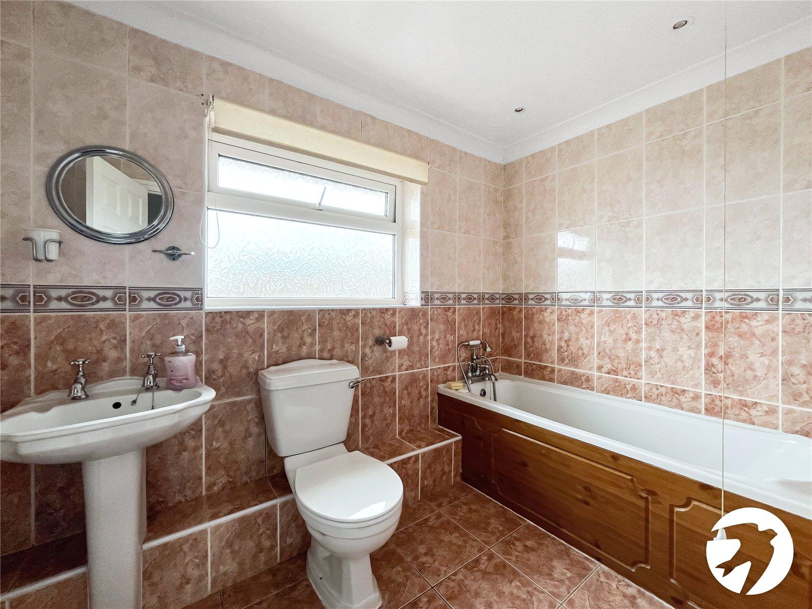 3 bedroom house for sale in Newington | Robinson Michael & Jackson