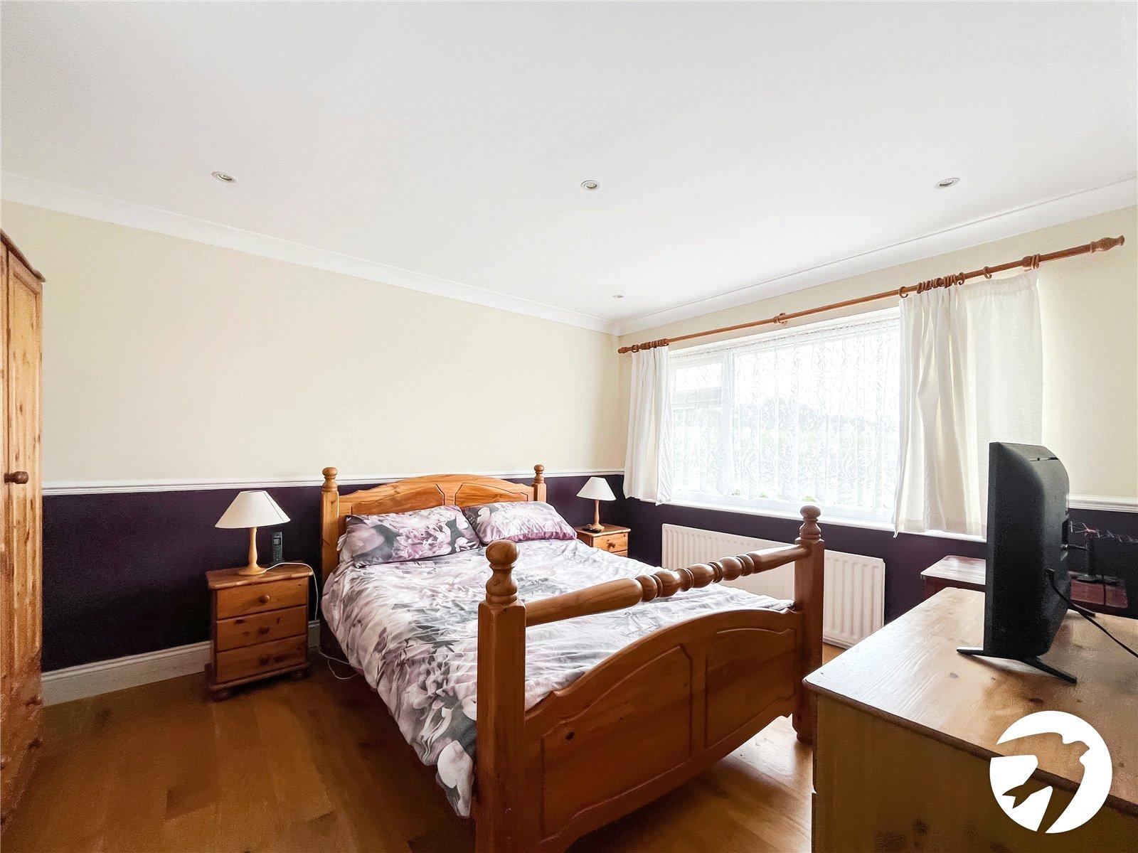 3 bedroom house for sale in Newington | Robinson Michael & Jackson