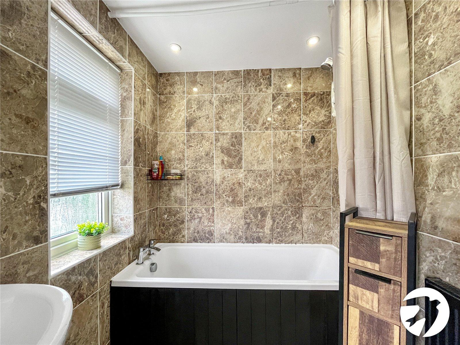 3 bedroom house for sale in Newington | Robinson Michael & Jackson