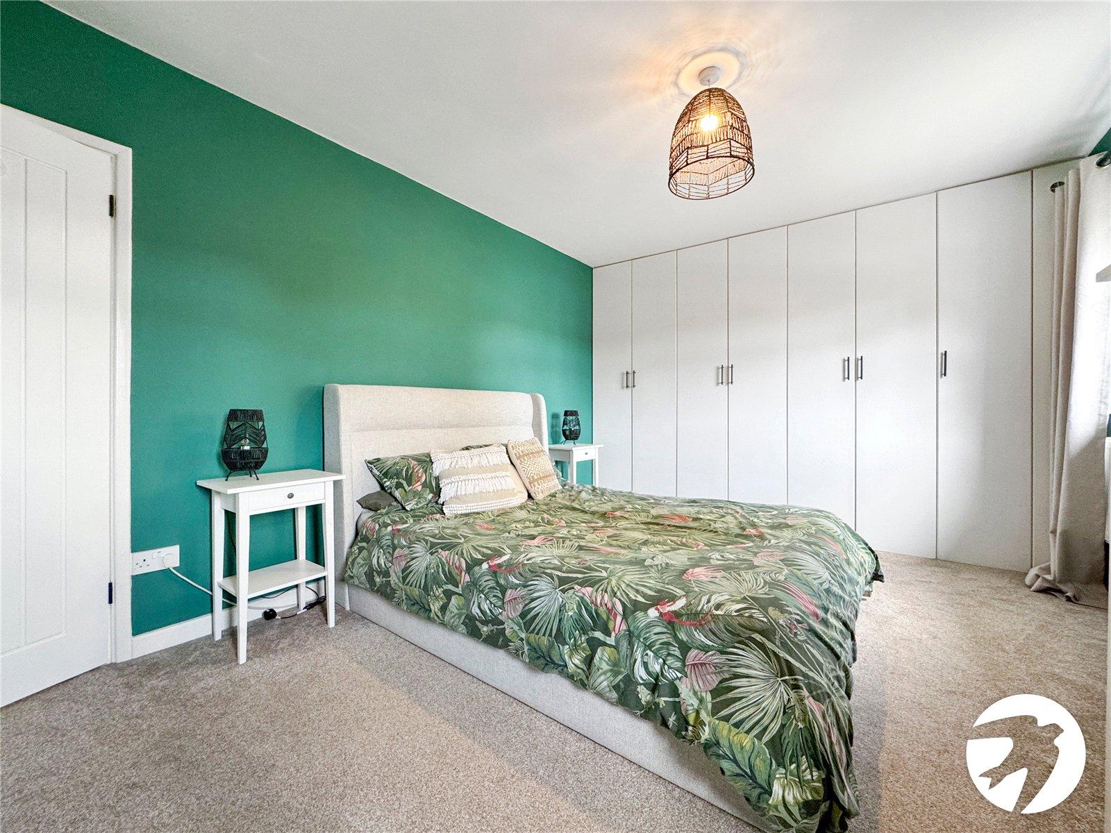 2 bedroom property for sale in Sittingbourne | Robinson Michael & Jackson