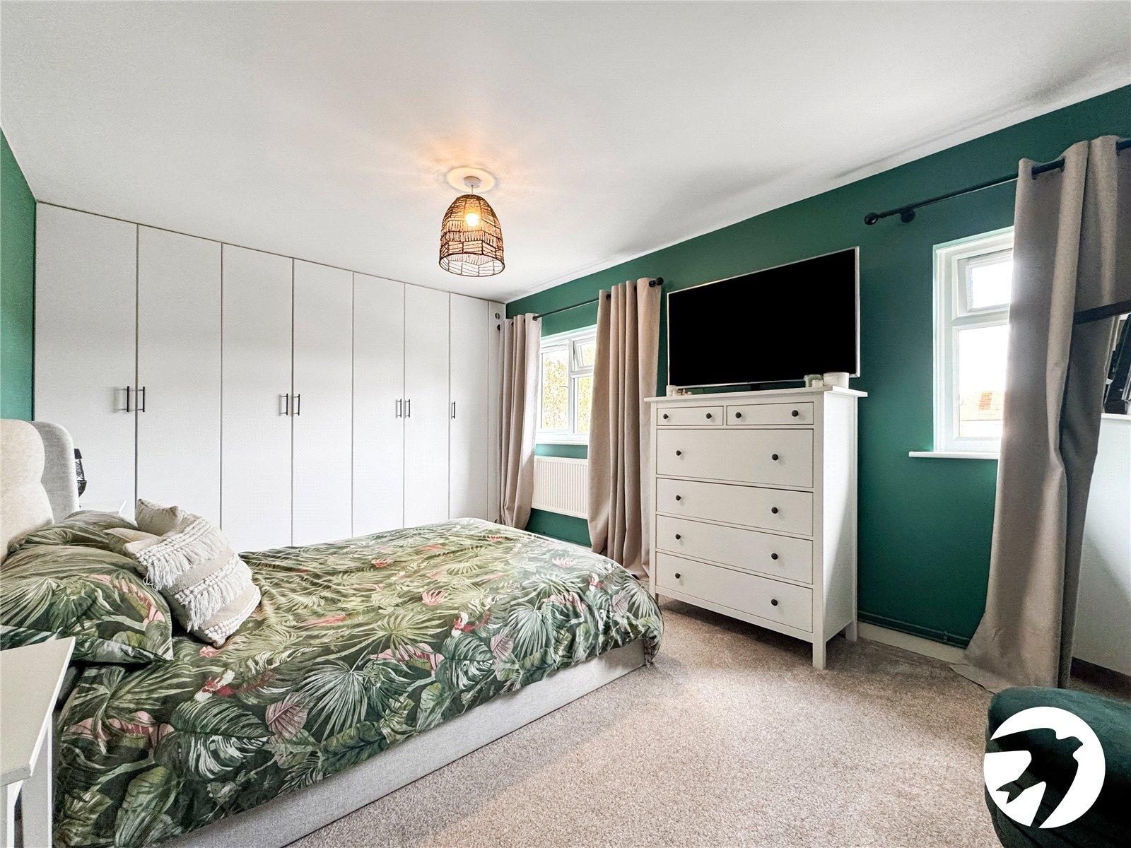 2 bedroom property for sale in Sittingbourne | Robinson Michael & Jackson