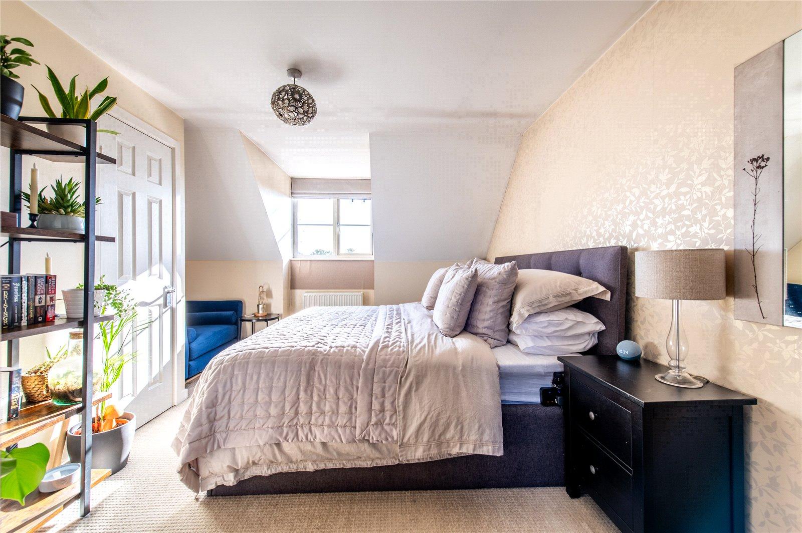 3 bedroom property for sale in Kemsley | Robinson Michael & Jackson