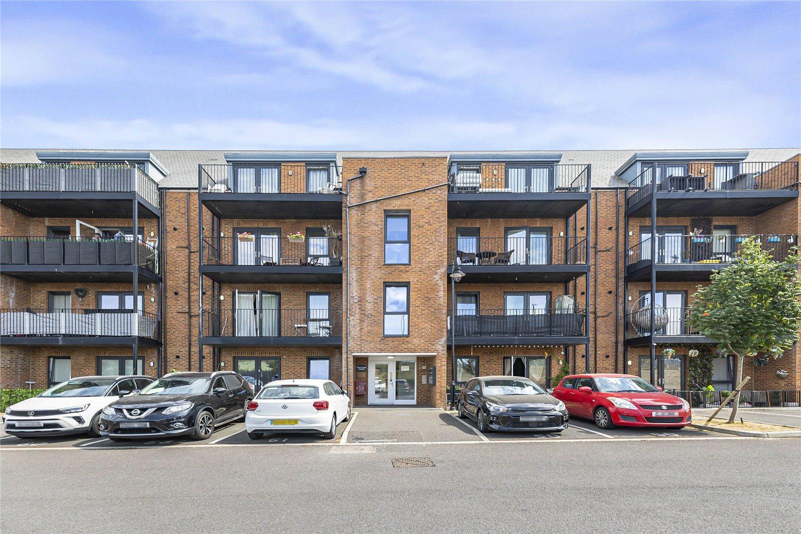 2 bedroom property for sale in Rochester | Robinson Michael & Jackson