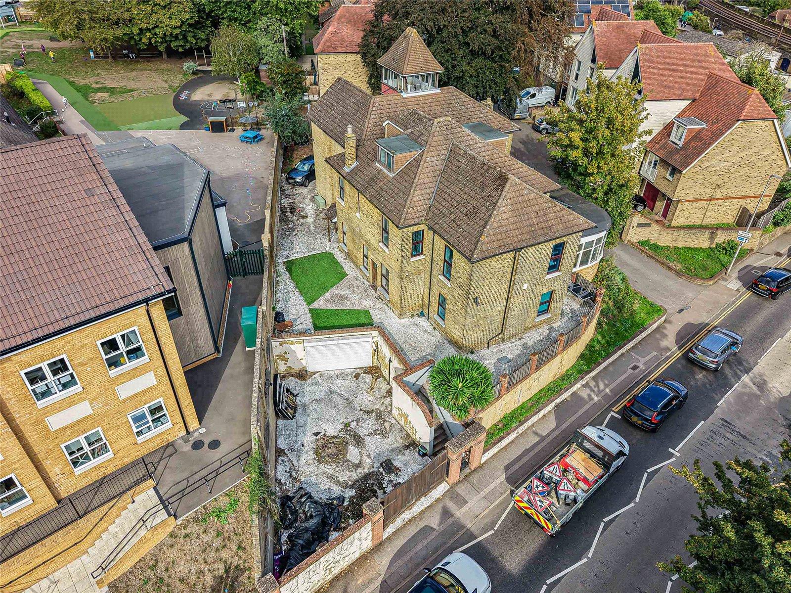 6 bedroom property for sale in Strood | Robinson Michael & Jackson