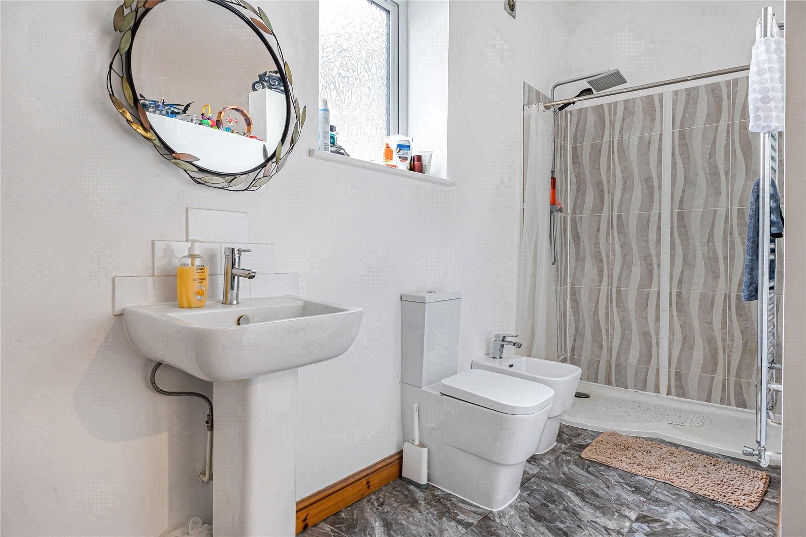 6 bedroom property for sale in Strood | Robinson Michael & Jackson