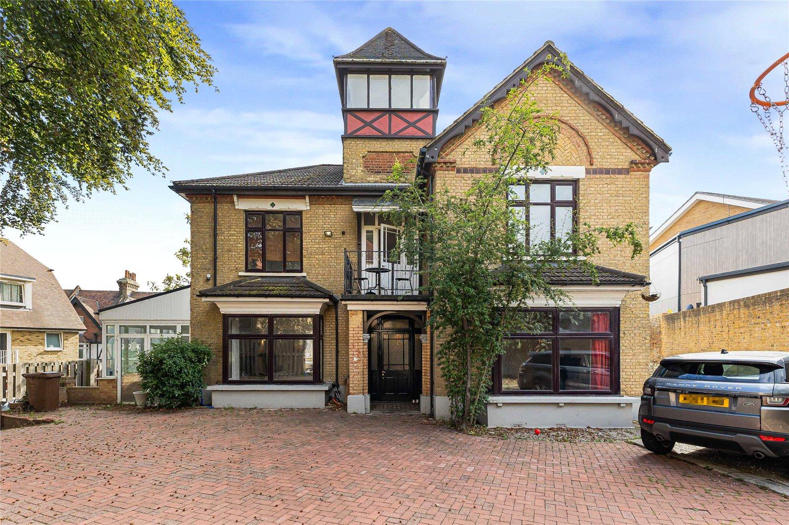6 bedroom property for sale in Strood | Robinson Michael & Jackson