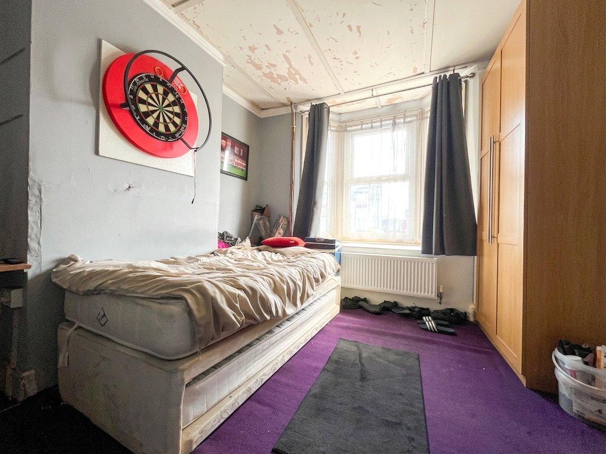 3 bedroom house for sale in Rochester | Robinson Michael & Jackson