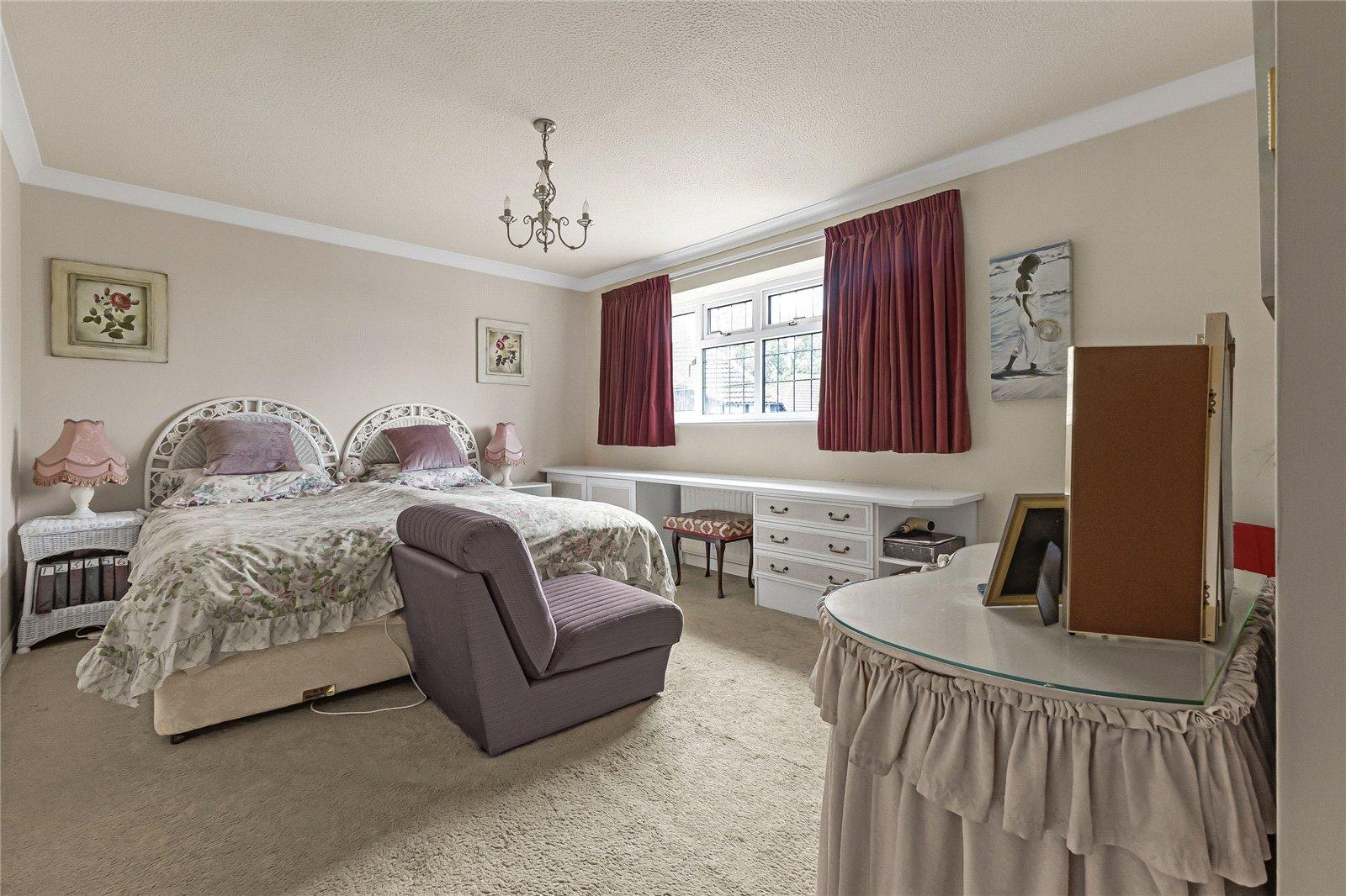 5 bedroom house for sale in Upper Stoke | Robinson Michael & Jackson