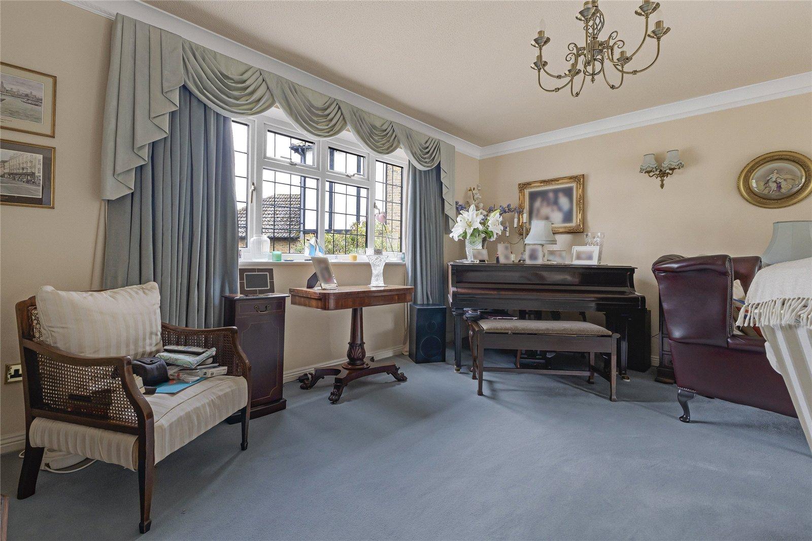 5 bedroom house for sale in Upper Stoke | Robinson Michael & Jackson