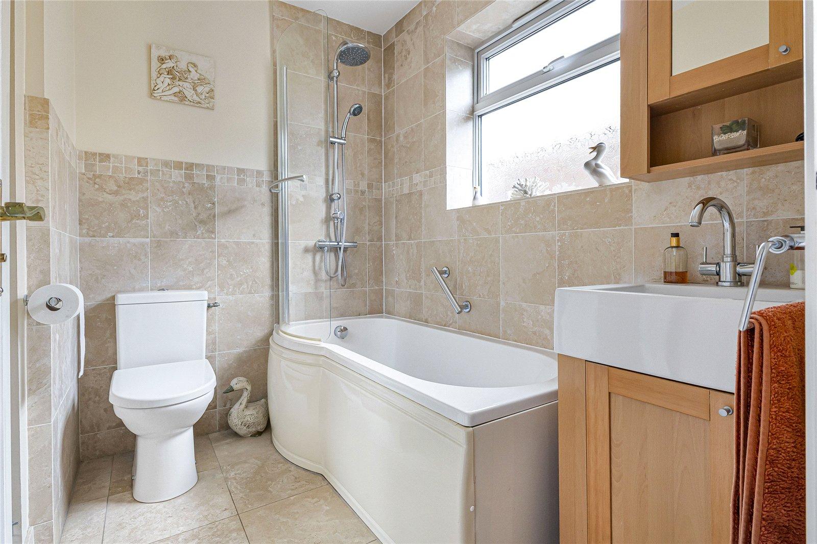 4 bedroom bungalow for sale in Hoo | Robinson Michael & Jackson