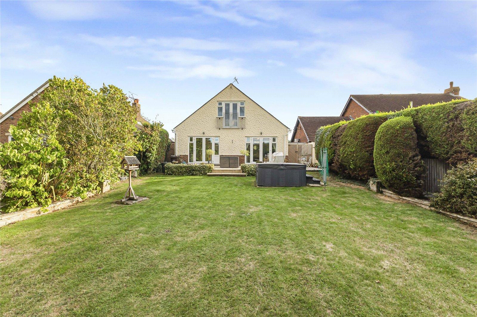 4 bedroom bungalow for sale in Hoo | Robinson Michael & Jackson