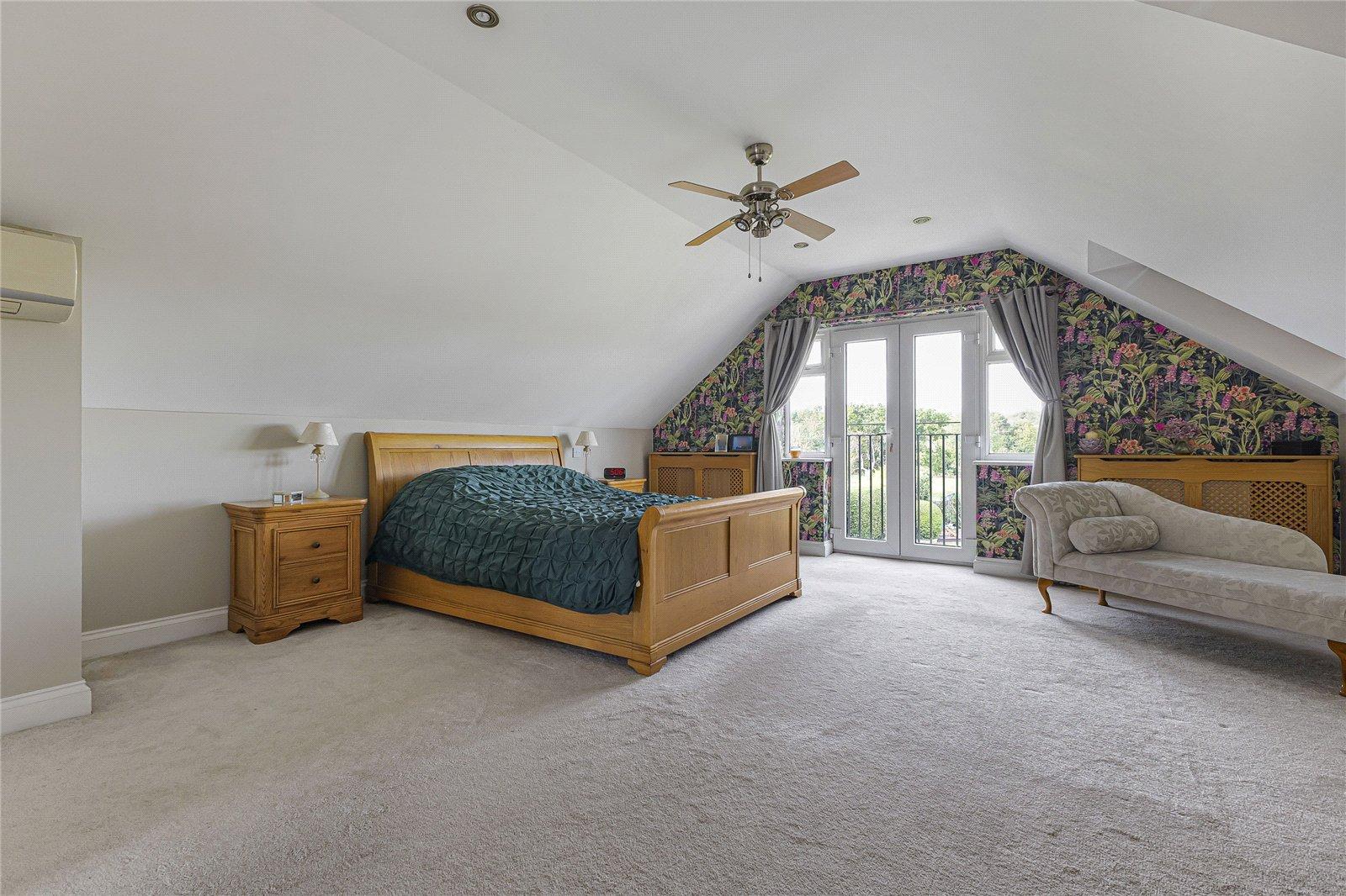 4 bedroom bungalow for sale in Hoo | Robinson Michael & Jackson