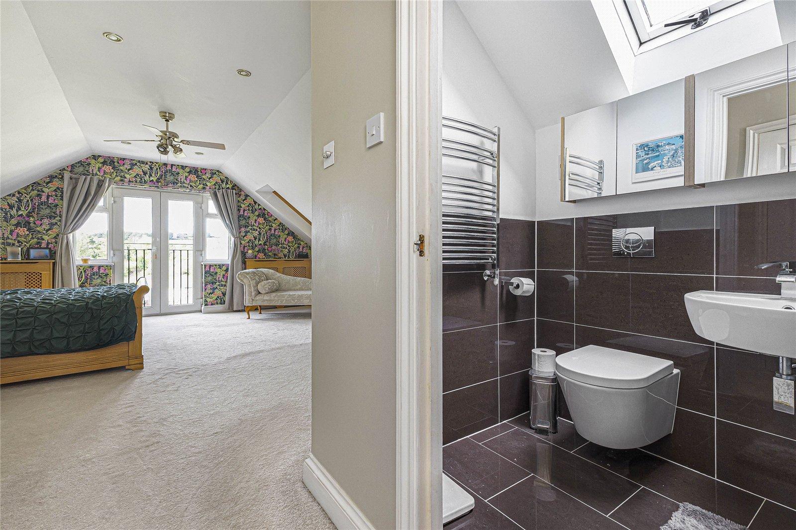 4 bedroom bungalow for sale in Hoo | Robinson Michael & Jackson