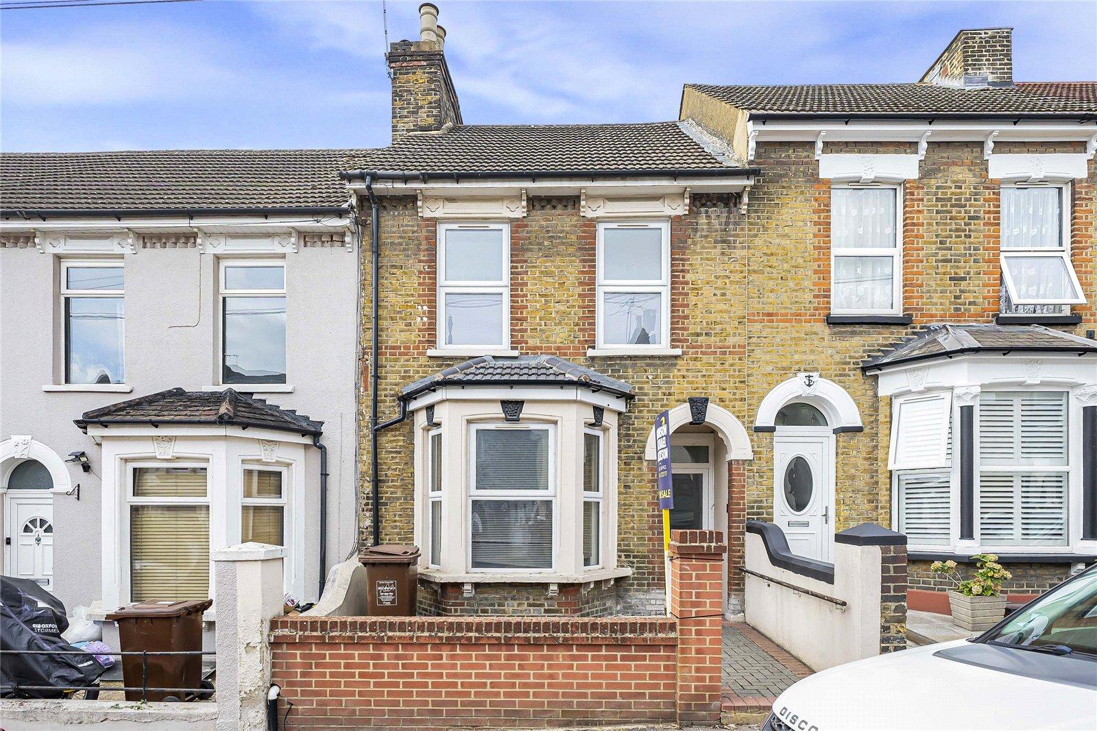 3 bedroom house for sale in Rochester | Robinson Michael & Jackson