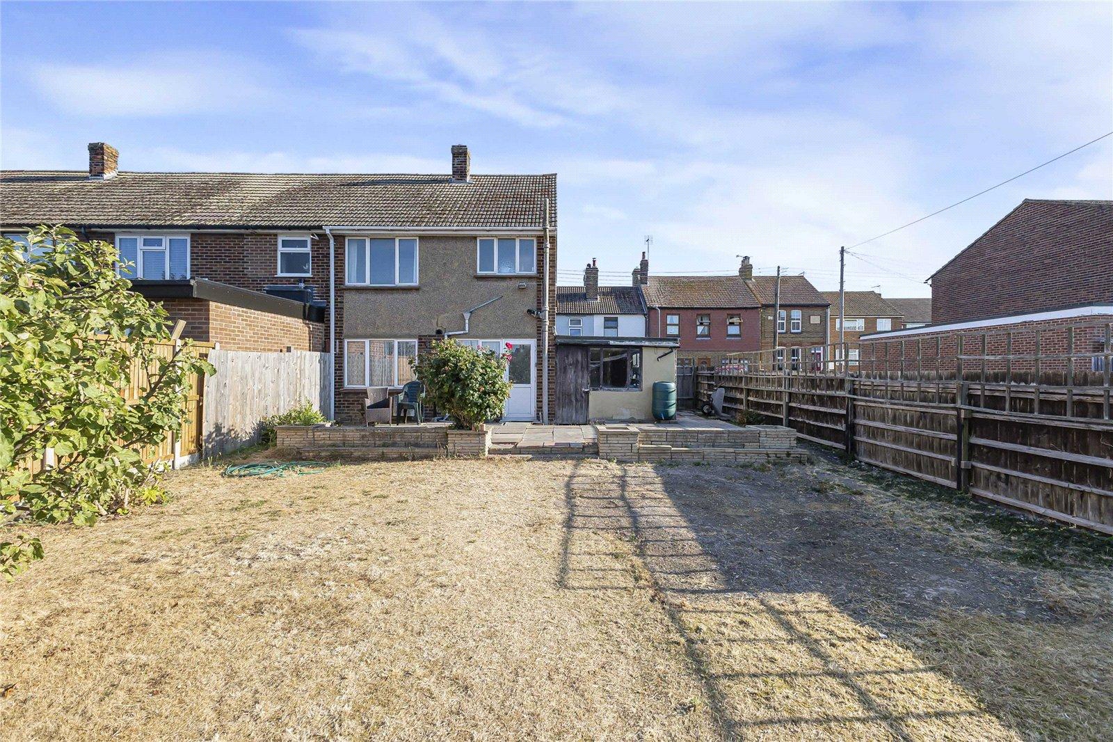 3 bedroom house for sale in Cliffe | Robinson Michael & Jackson