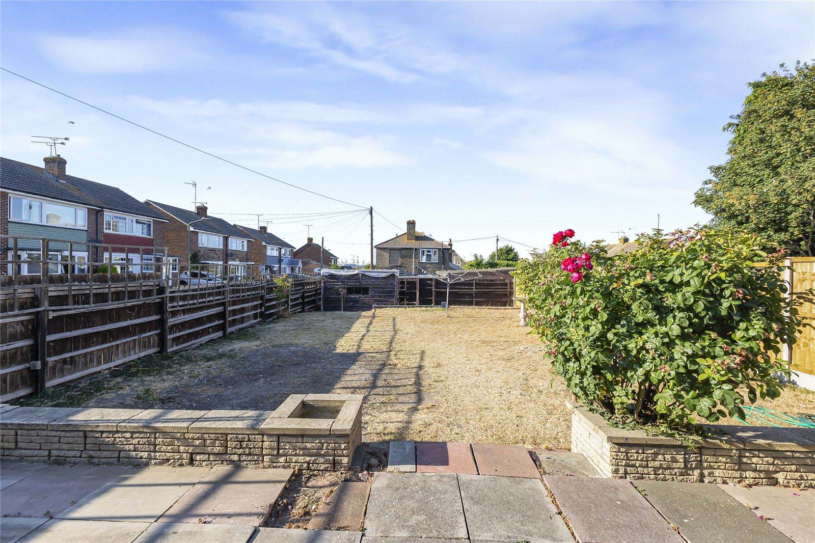 3 bedroom house for sale in Cliffe | Robinson Michael & Jackson