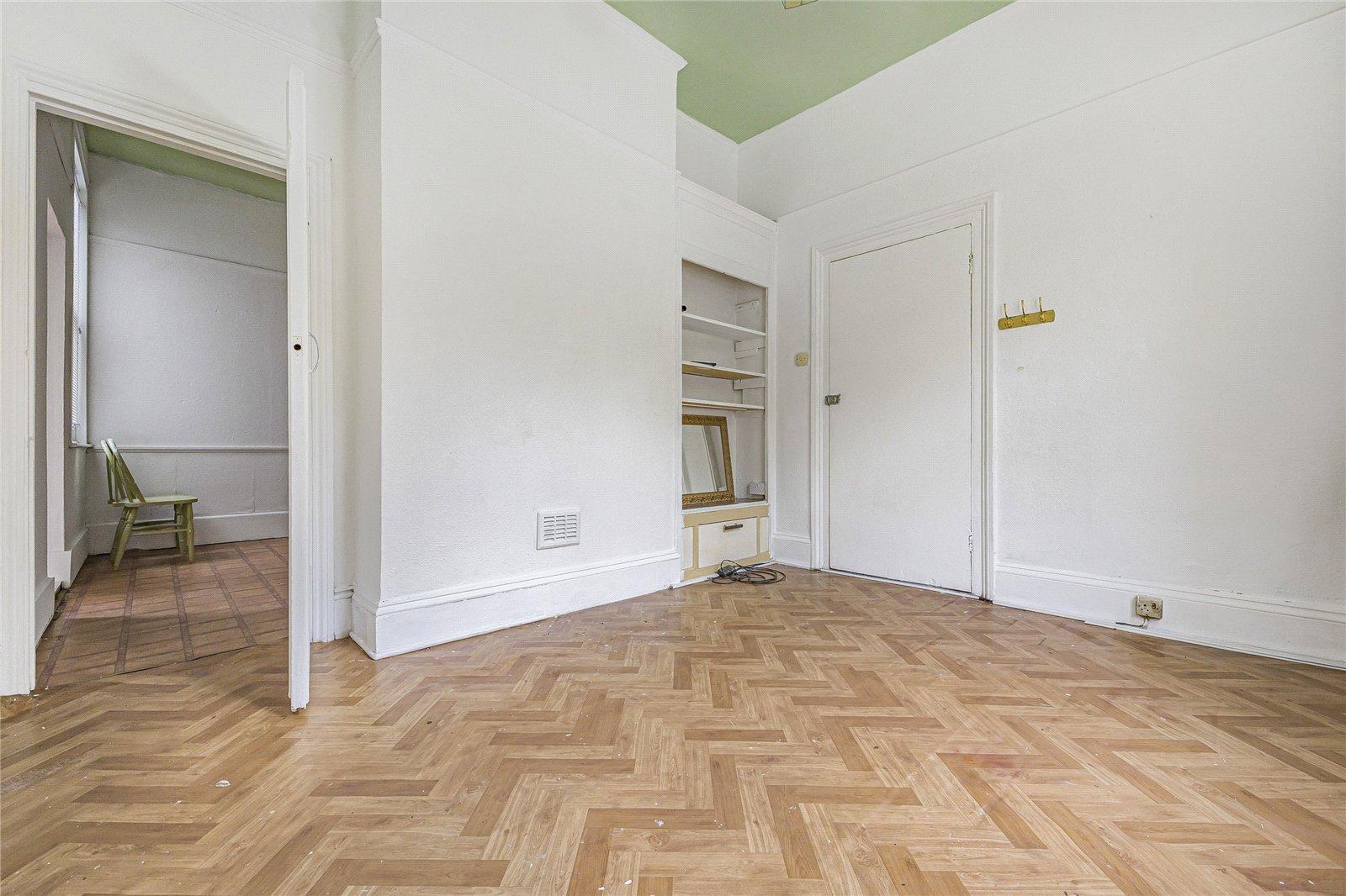 1 bedroom property for sale in Strood | Robinson Michael & Jackson