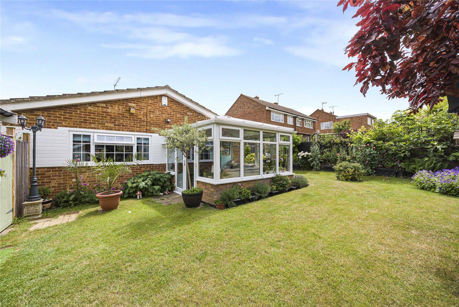2 bedroom bungalow for sale in Cliffe | Robinson Michael & Jackson