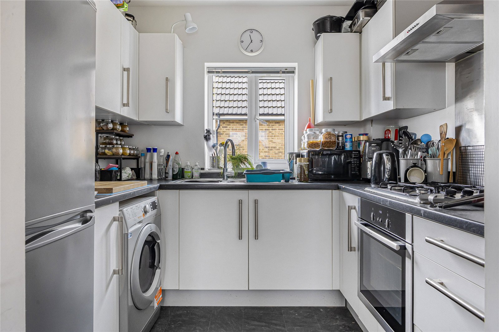 2 bedroom property for sale in Hoo | Robinson Michael & Jackson