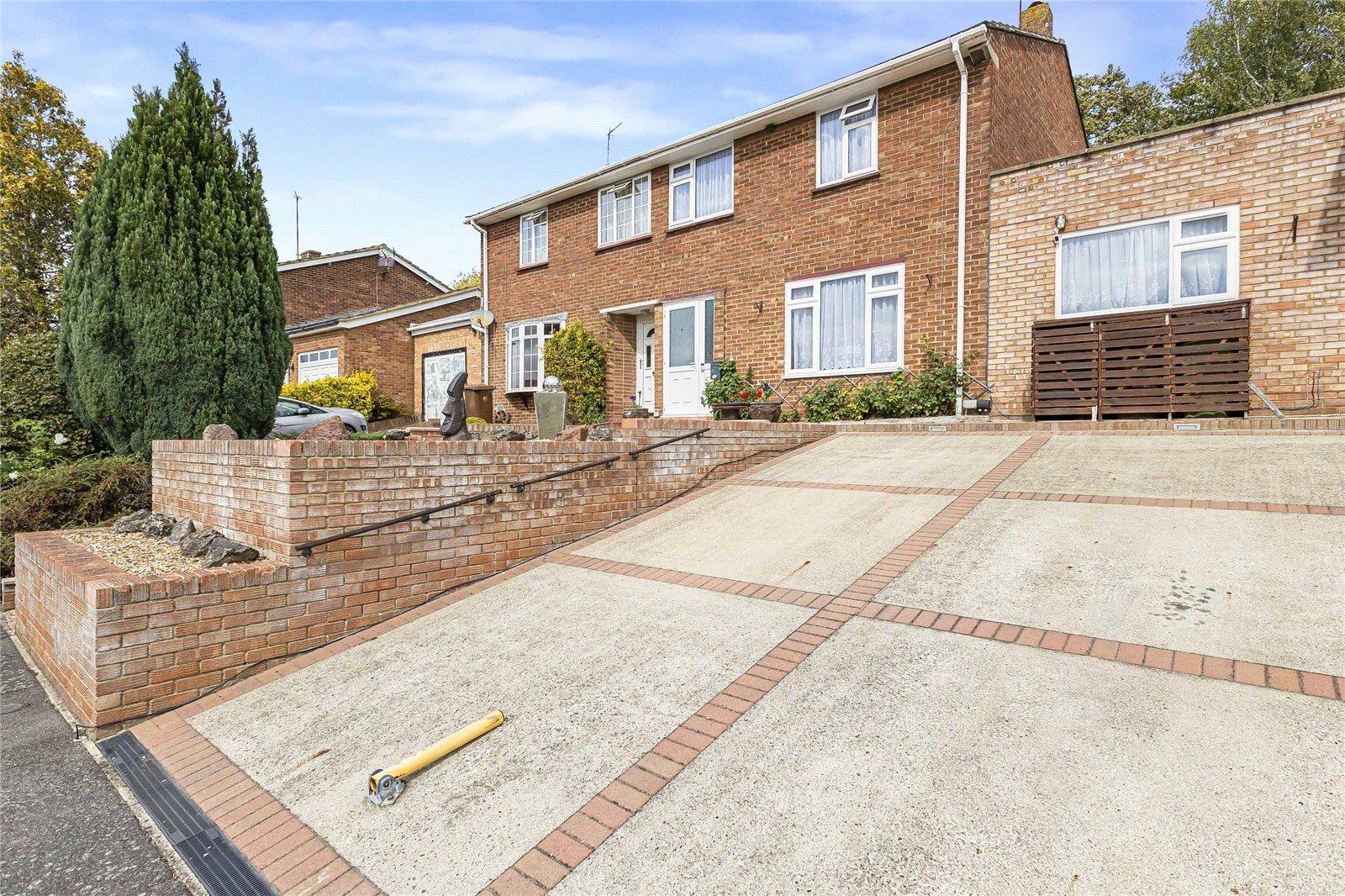 3 bedroom house for sale in Cuxton | Robinson Michael & Jackson