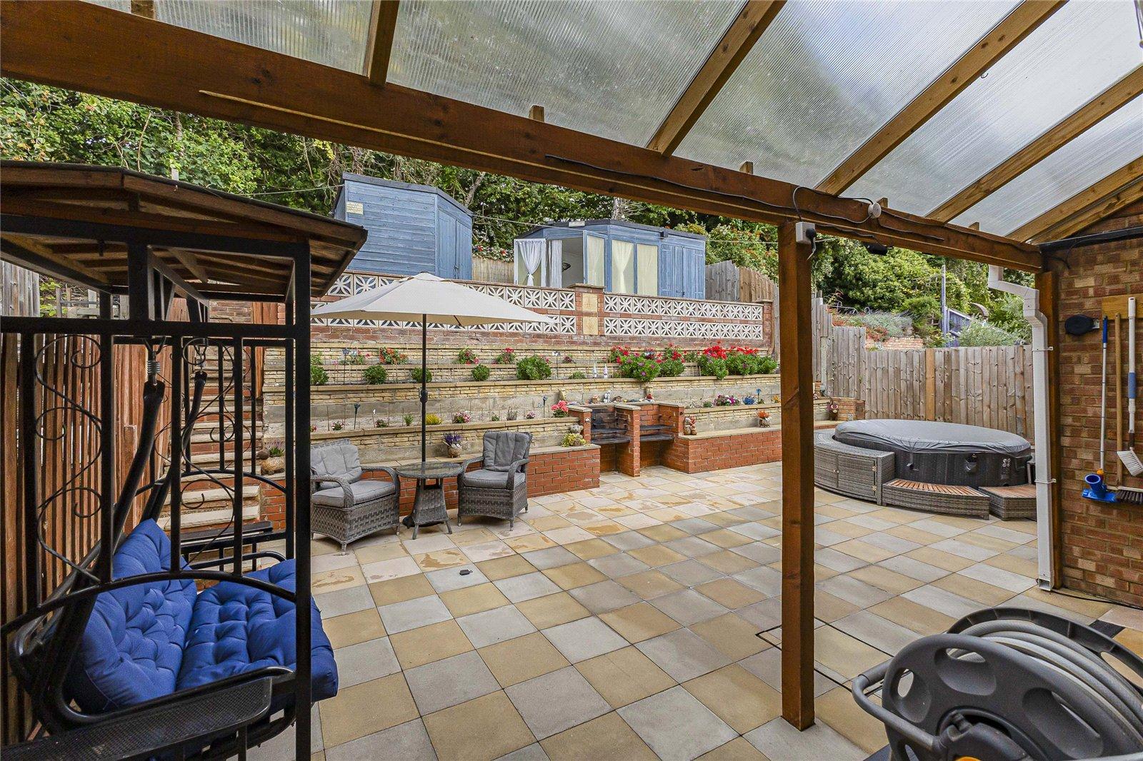 3 bedroom house for sale in Cuxton | Robinson Michael & Jackson
