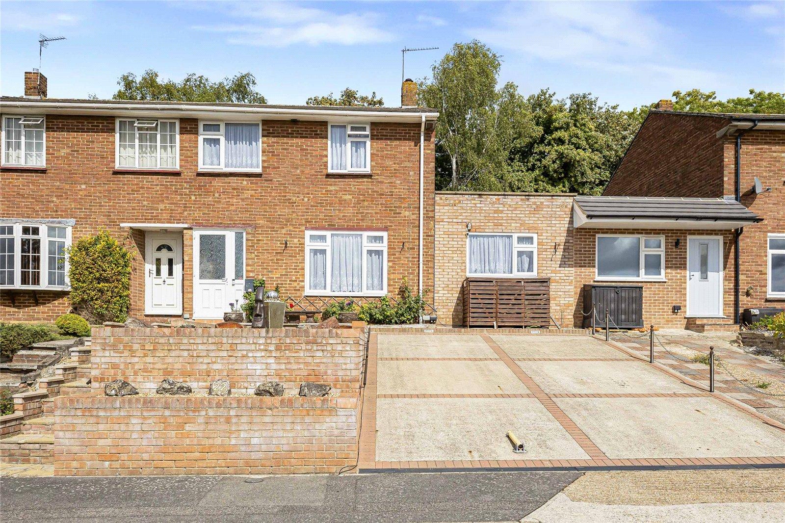 3 bedroom house for sale in Cuxton | Robinson Michael & Jackson
