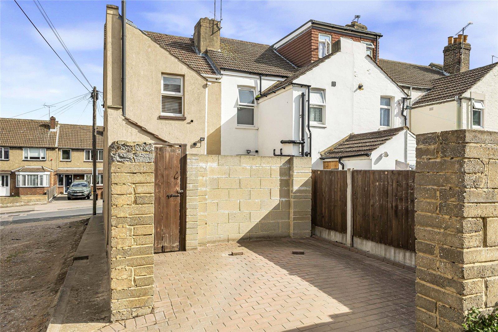 3 bedroom house for sale in Rochester | Robinson Michael & Jackson