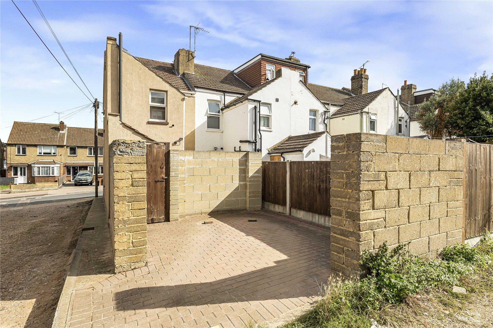 3 bedroom house for sale in Rochester | Robinson Michael & Jackson
