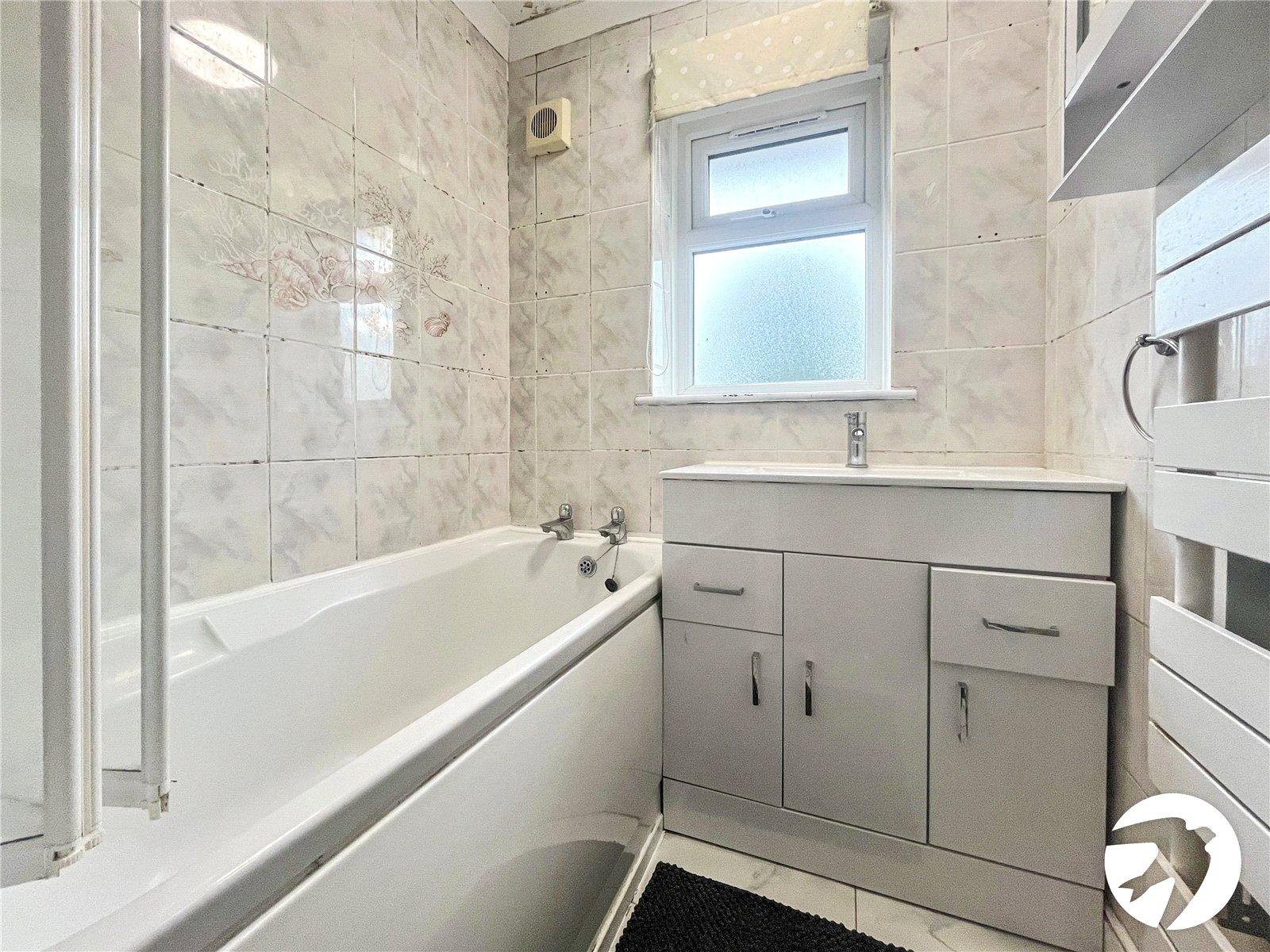 3 bedroom house for sale in Rochester | Robinson Michael & Jackson