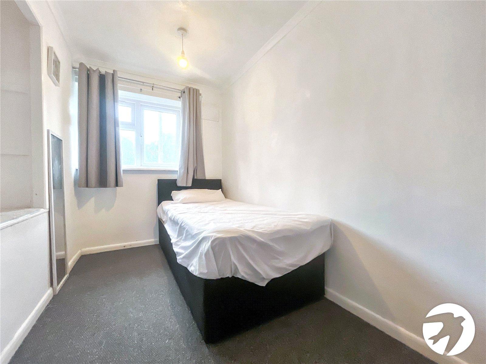 3 bedroom house for sale in Rochester | Robinson Michael & Jackson