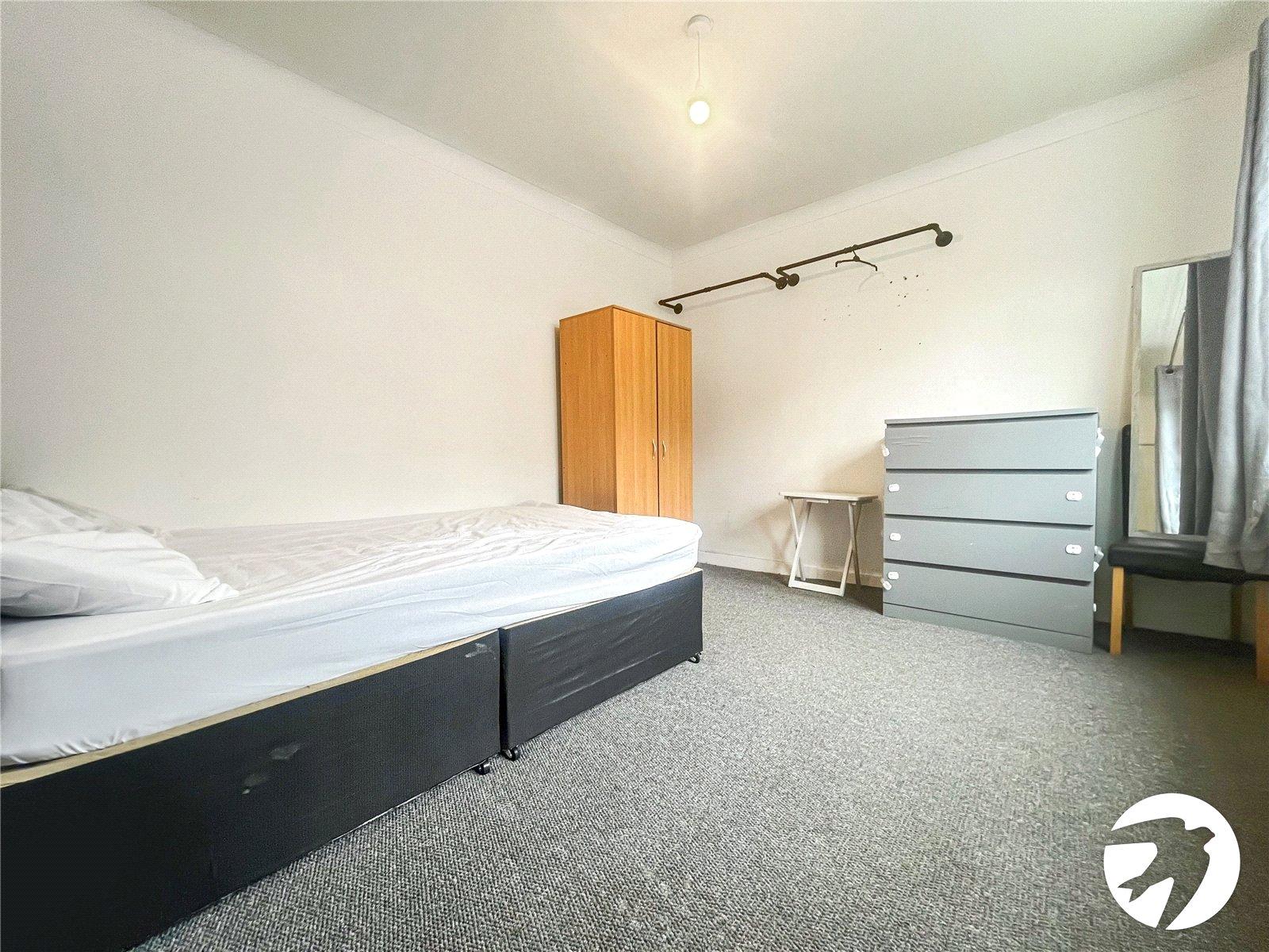 3 bedroom house for sale in Rochester | Robinson Michael & Jackson