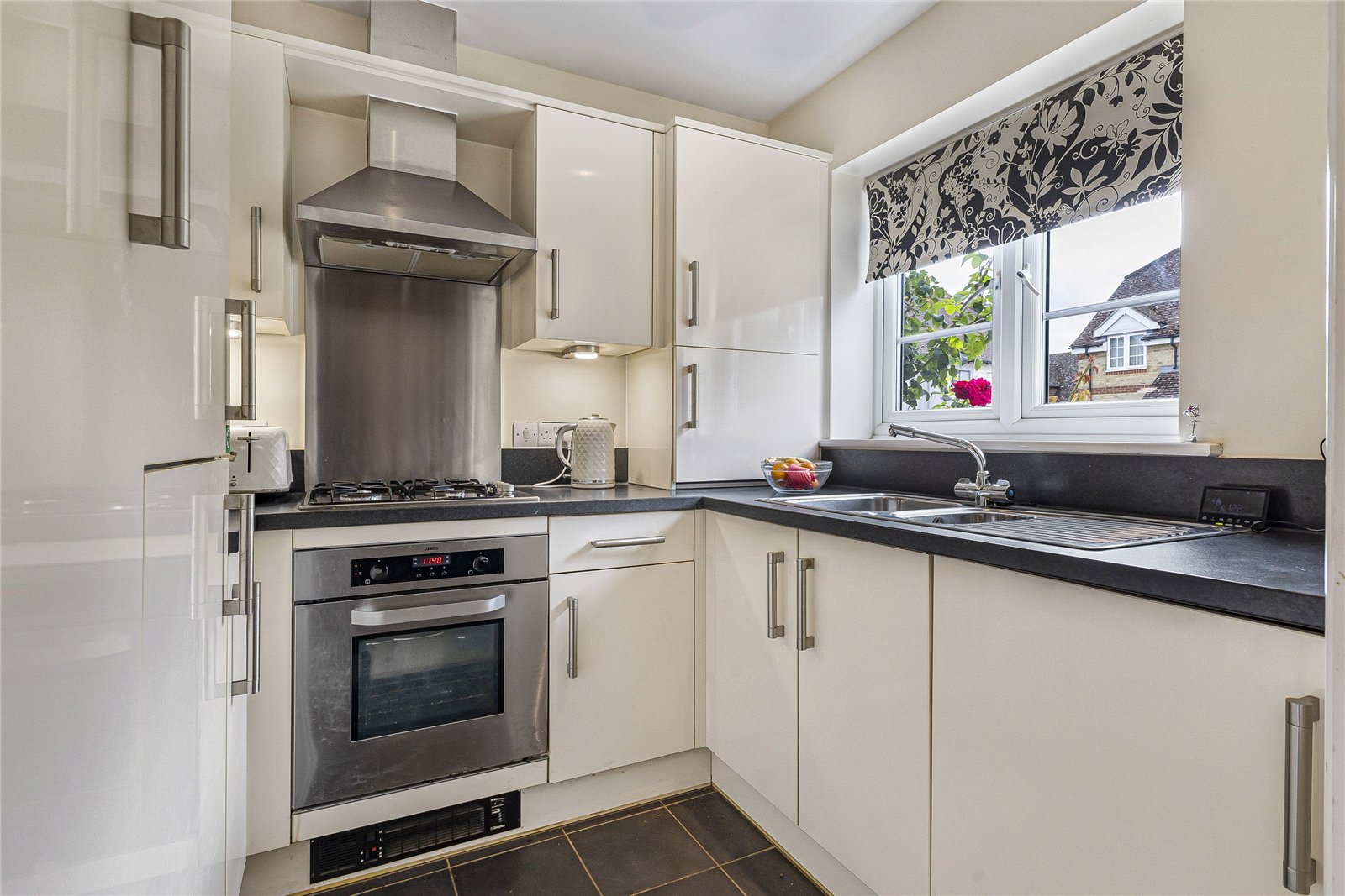 2 bedroom house for sale in Chattenden Lane | Robinson Michael & Jackson