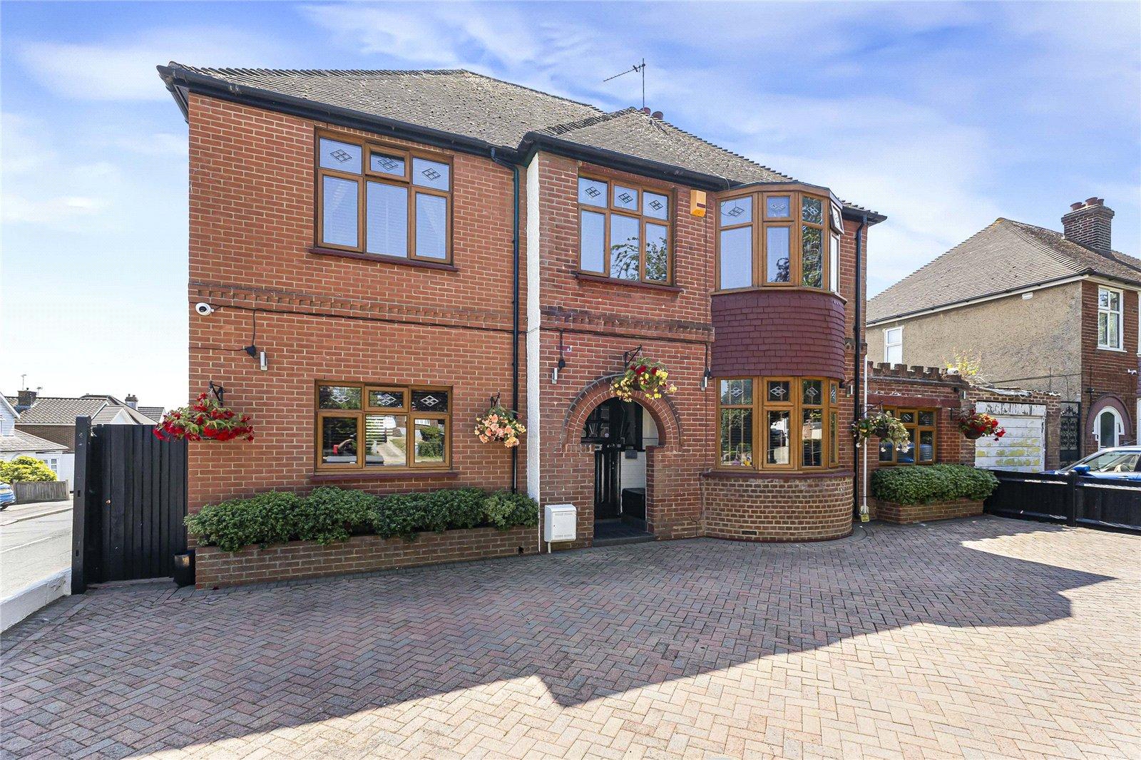 6 bedroom house for sale in Strood | Robinson Michael & Jackson