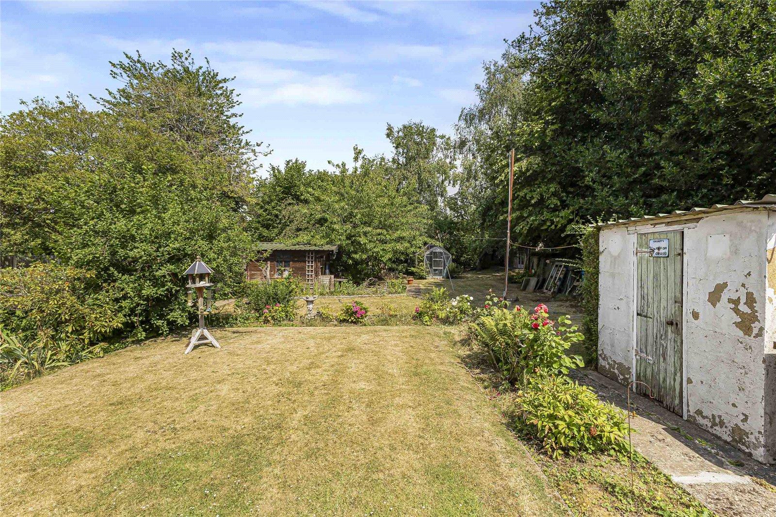 3 bedroom bungalow for sale in Rochester | Robinson Michael & Jackson