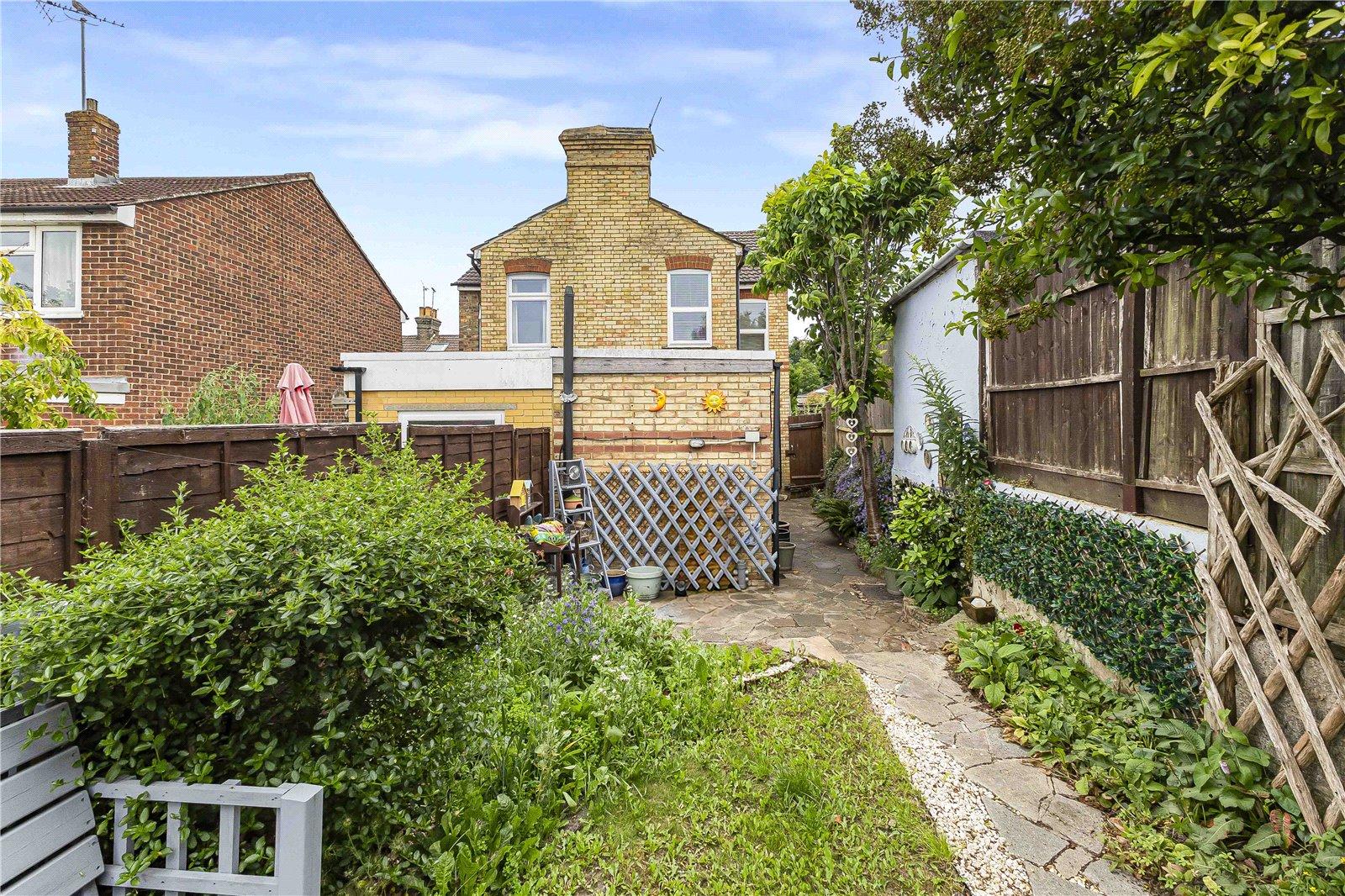 3 bedroom house for sale in Cuxton | Robinson Michael & Jackson