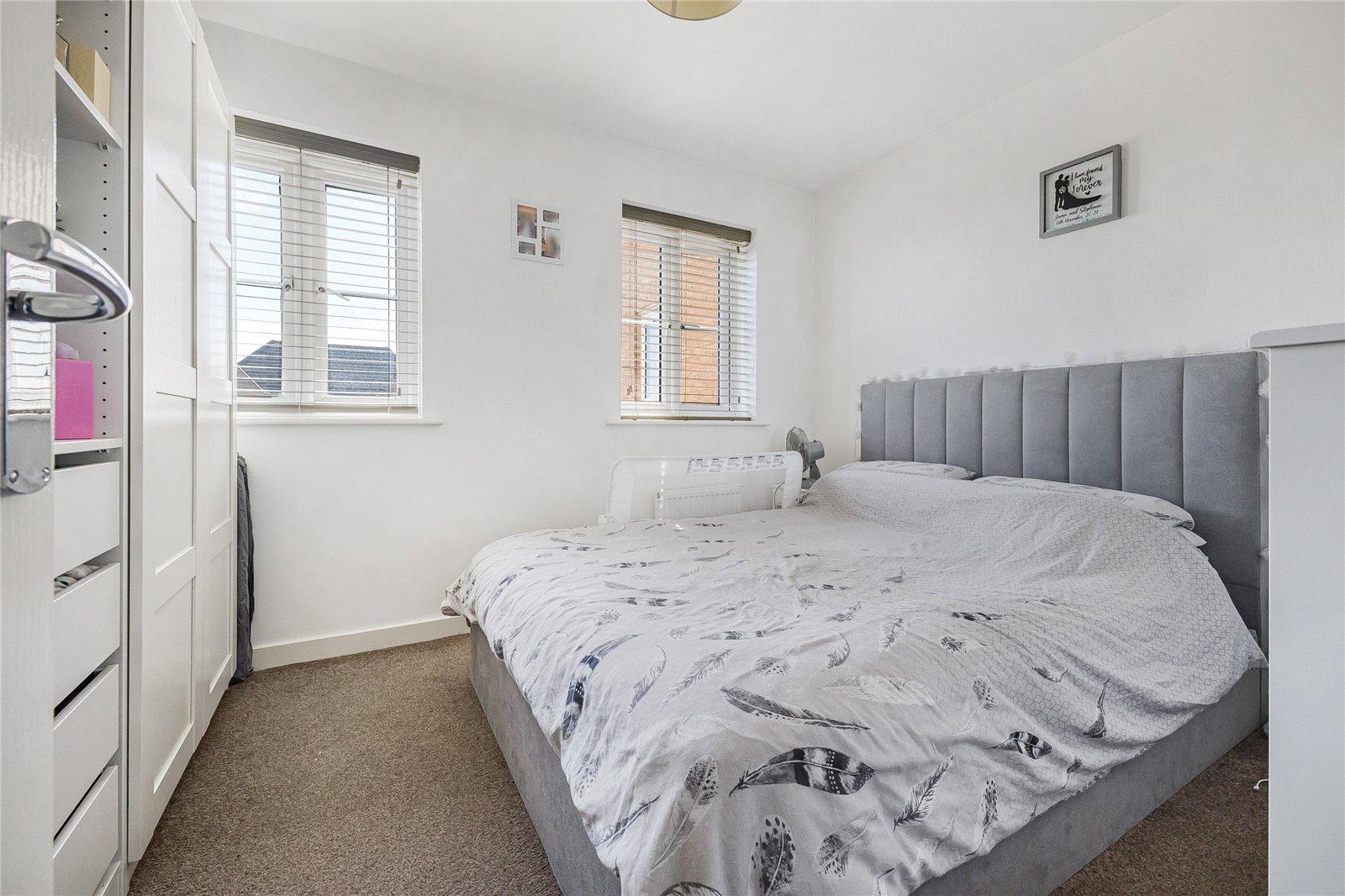 2 bedroom property for sale in Hoo | Robinson Michael & Jackson